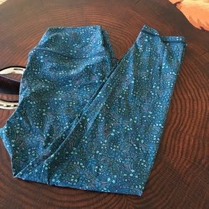 Zyia Sprigs leggings, size 8-10